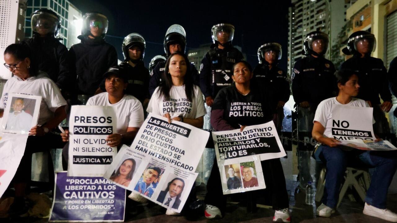 البرلمان الفنزويلي يؤجل قانون العفو العام وسط ضغوط أمريكية واحتجاجات عائلات السجناء
