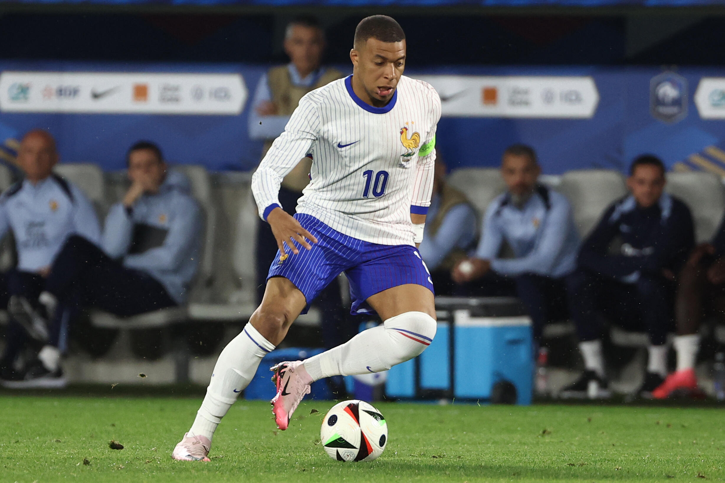 L'attaquant vedette de l'équipe de France Kylian Mbappé aborde cet Euro-2024 avec un état physique incertain.