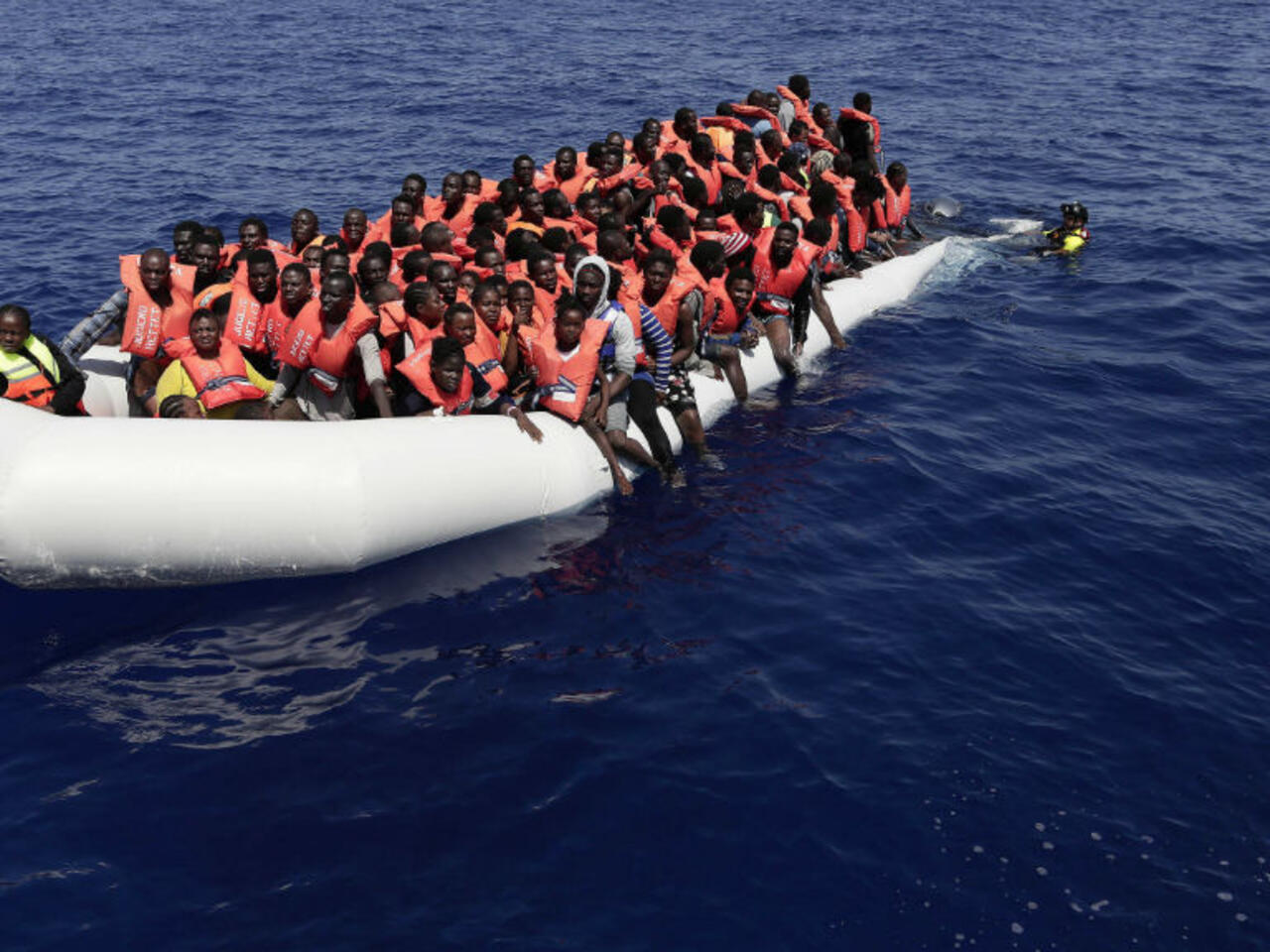 Around 6,500 migrants saved off Libyan coast