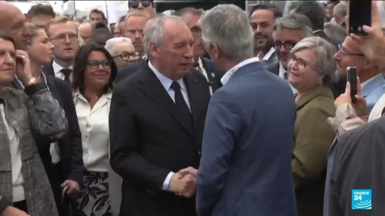 François Bayrou devait assurer la stabilité en nouant des accords avec le PS