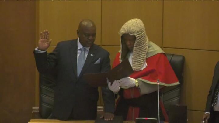 Botswana lifts ban on elephant hunting 