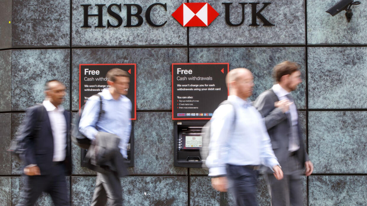 Hsbc To Move Seven Offices From London To Paris Amid Brexit