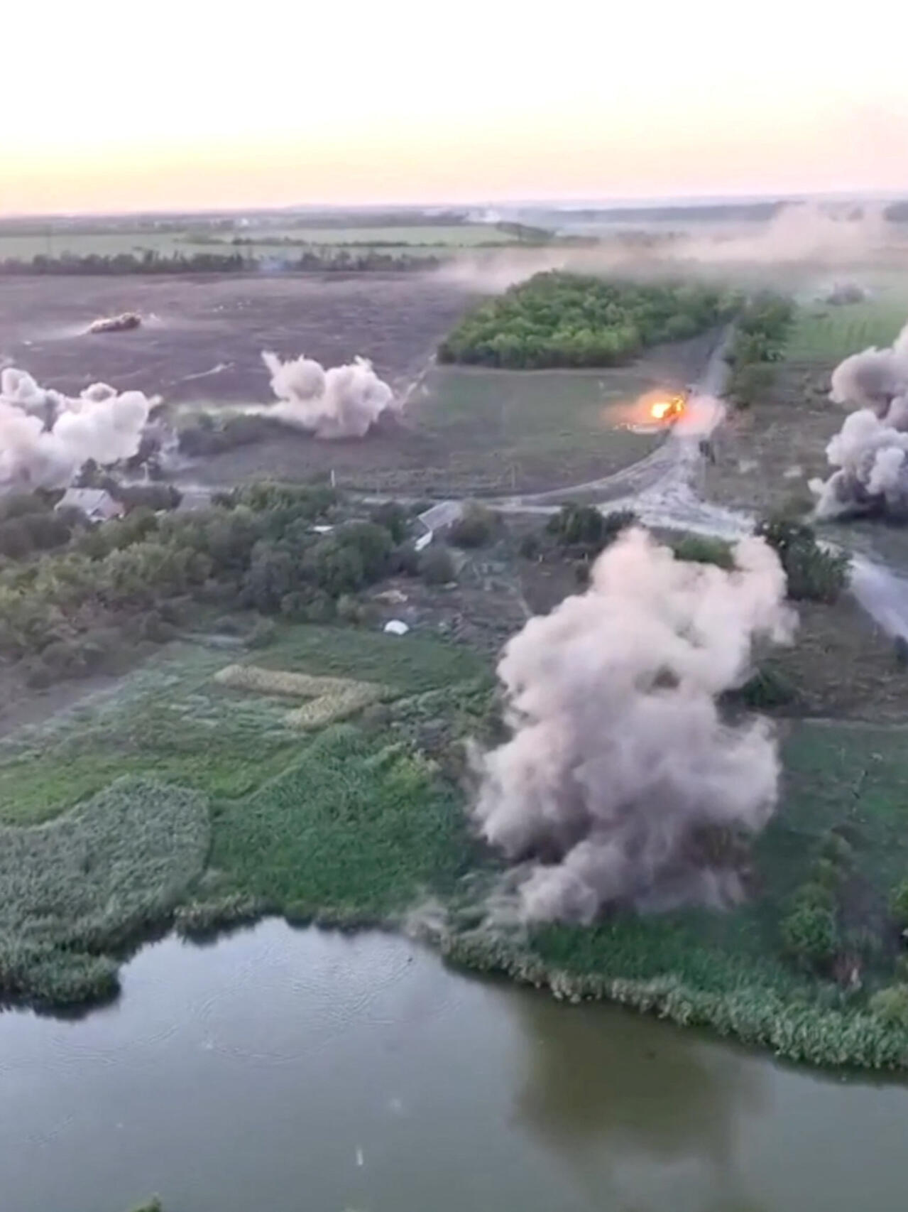 Sokinishlar bilan semiz ayollar ishtirokidagi rus pornosi