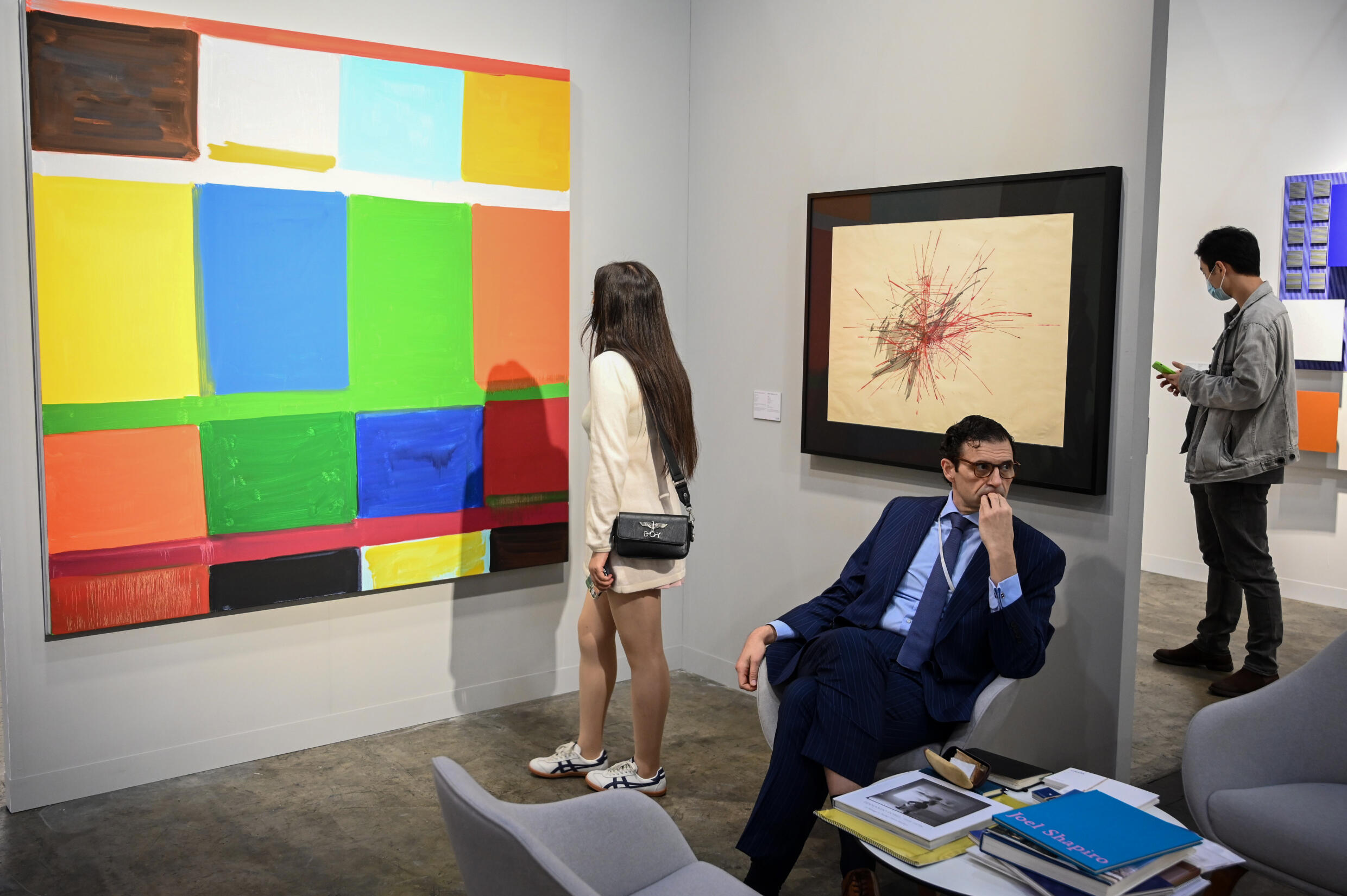 Hong Kong art market hits prepandemic highs despite curbs