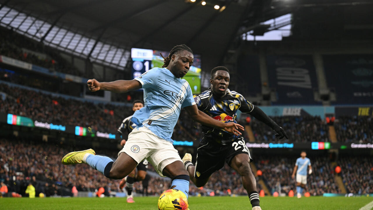 بطولة انكلترا: إصابة دوكو تُبعده عن مانشستر سيتي حتى العام الجديد