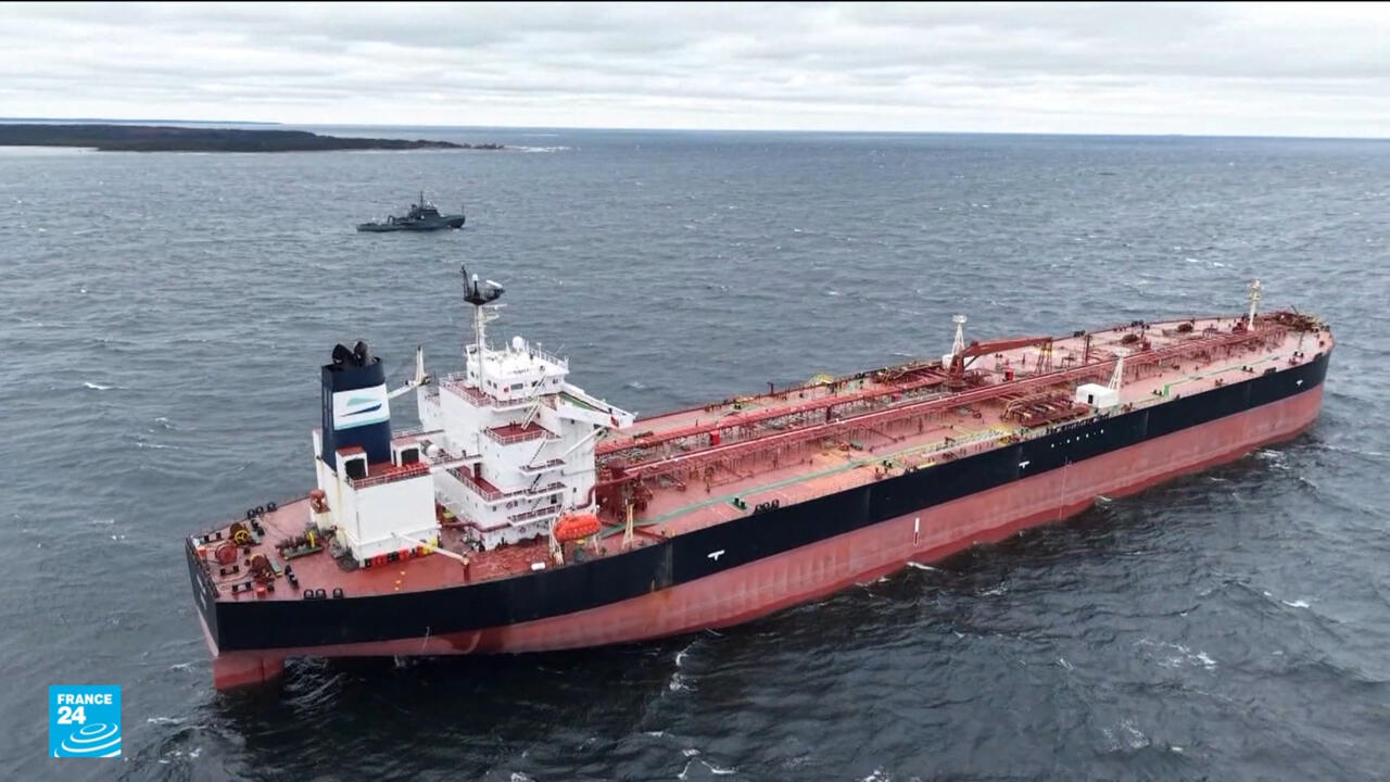 الاتحاد الأوروبي يفرض عقوبات جديدة على شركات تابعة لأسطول الظل الروسي