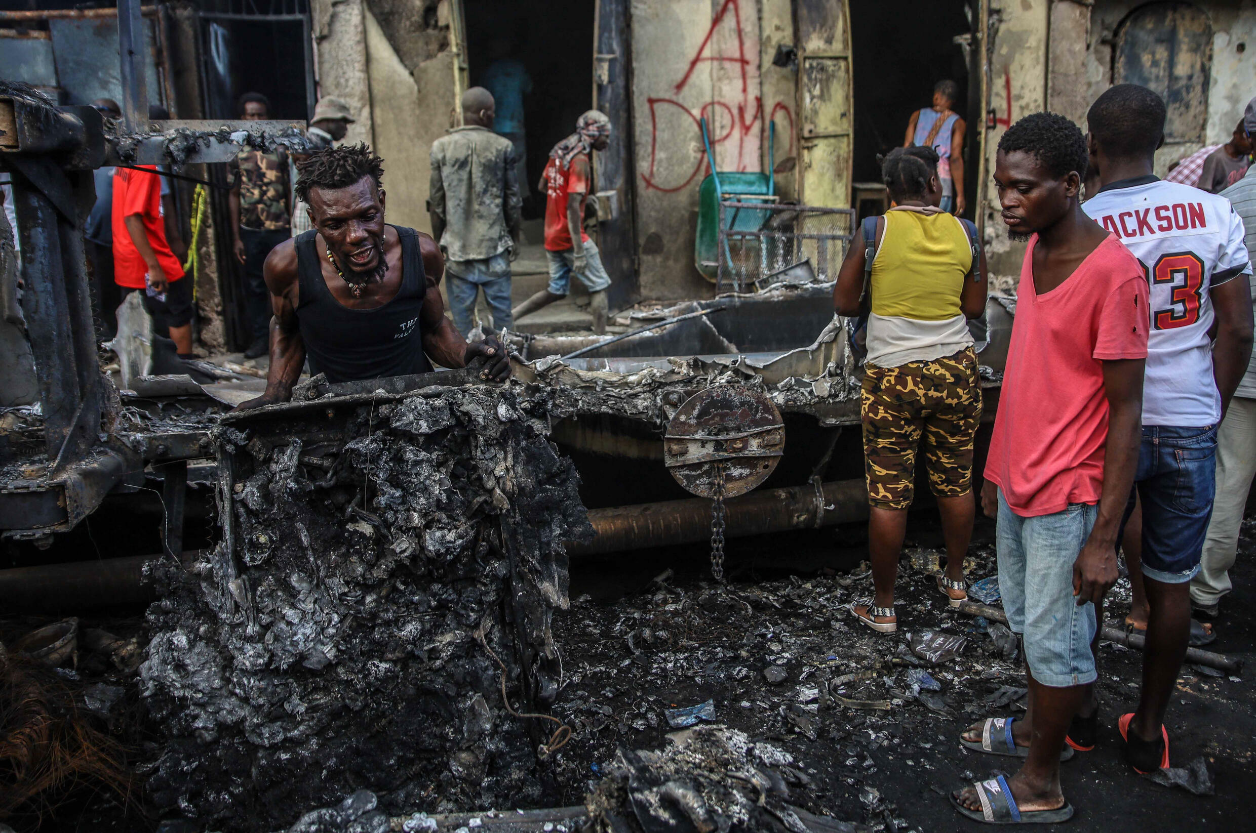 In Haiti, gangs and poverty added to tragedy of deadly tanker blast