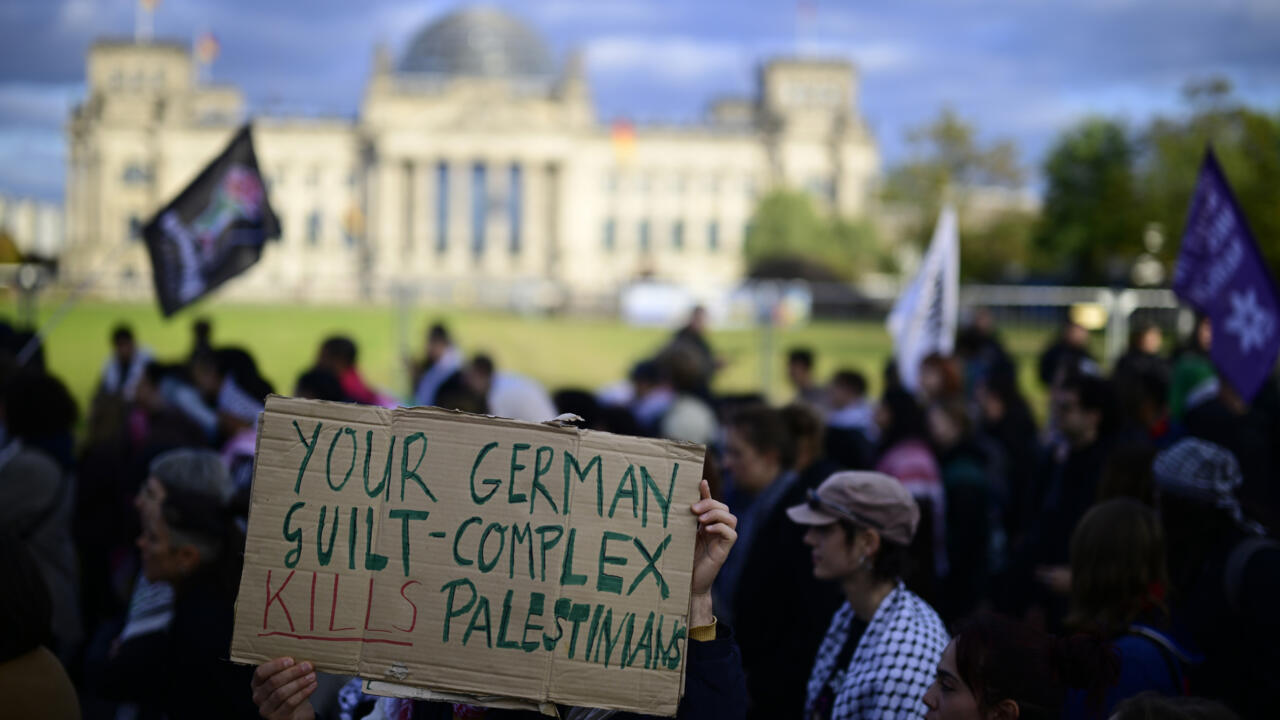 ألمانيا تقرر رفع القيود على تصدير الأسلحة إلى إسرائيل (الحكومة)