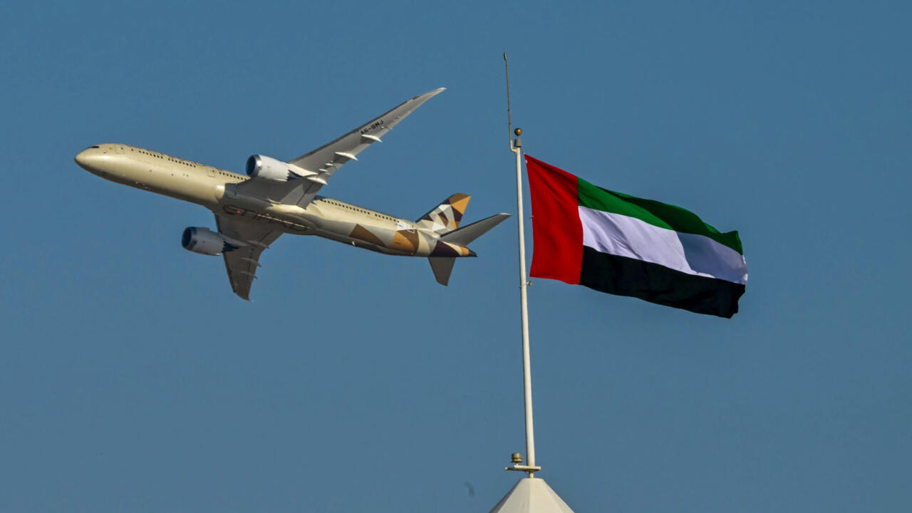 الاتحاد للطيران تطلق رحلاتها إلى المدينة المنورة