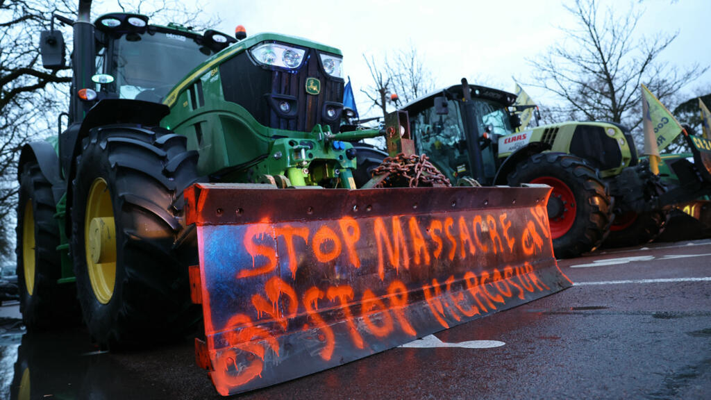 Traité avec le Mercosur : lâchée par l'Italie, la France "très isolée" au sein de l'UE