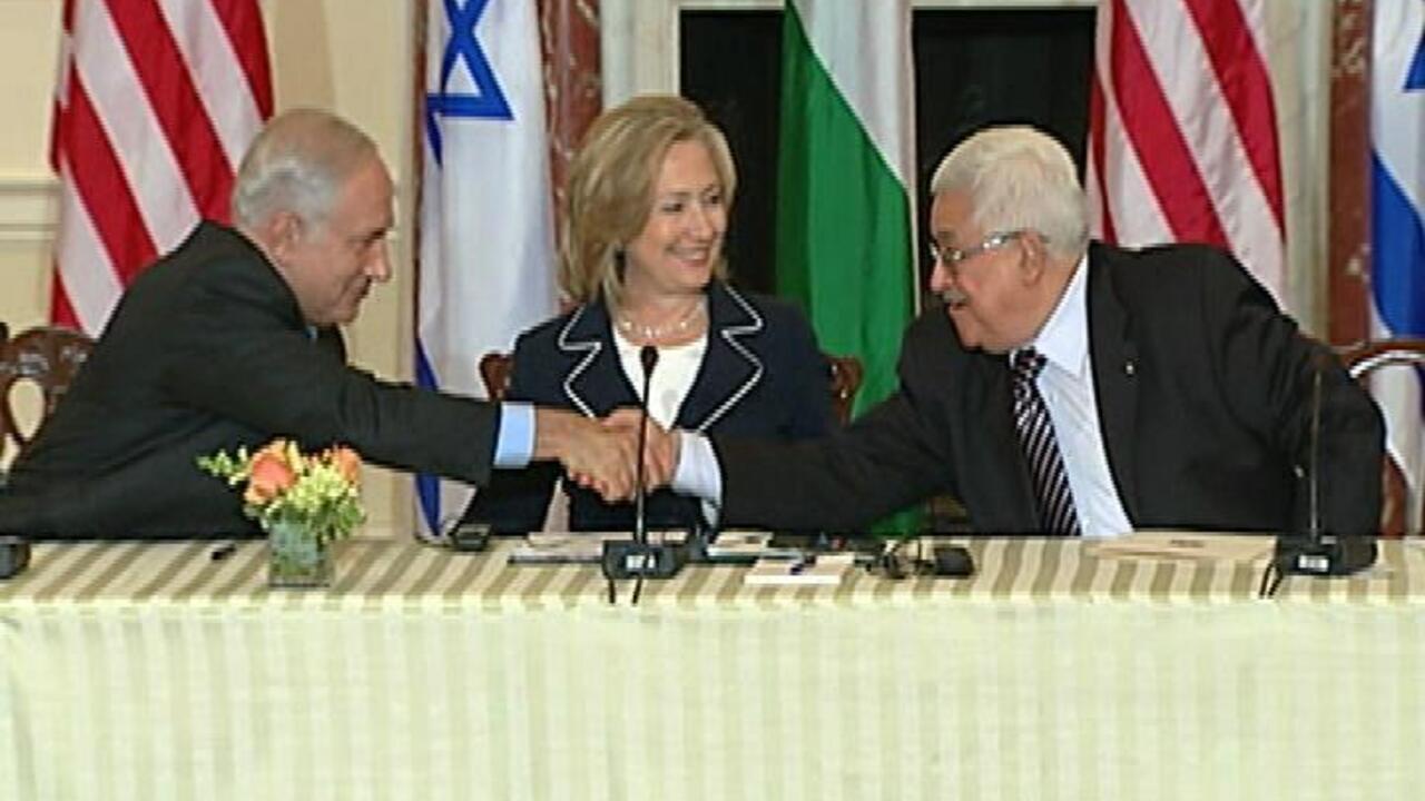 Israelis and Palestinians set out timetable for peace talks