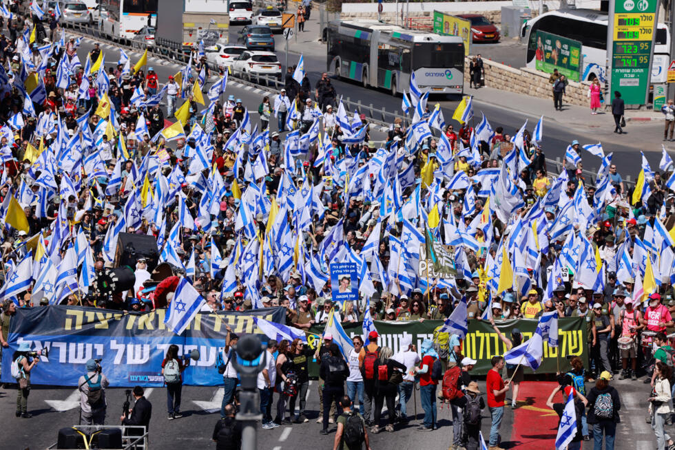 Marche en direction de Jérusalem de manifestants israéliens protestant contre le Premier ministre Benjamin Netanyahu, le 19 mars 2025.