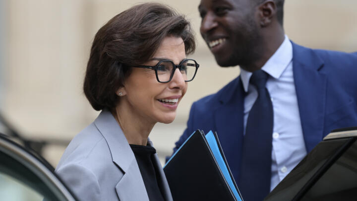 French Culture Minister Rachida Dati is accused of carrying out lobbying for car giant Renault while serving as a member of the European Parliament.