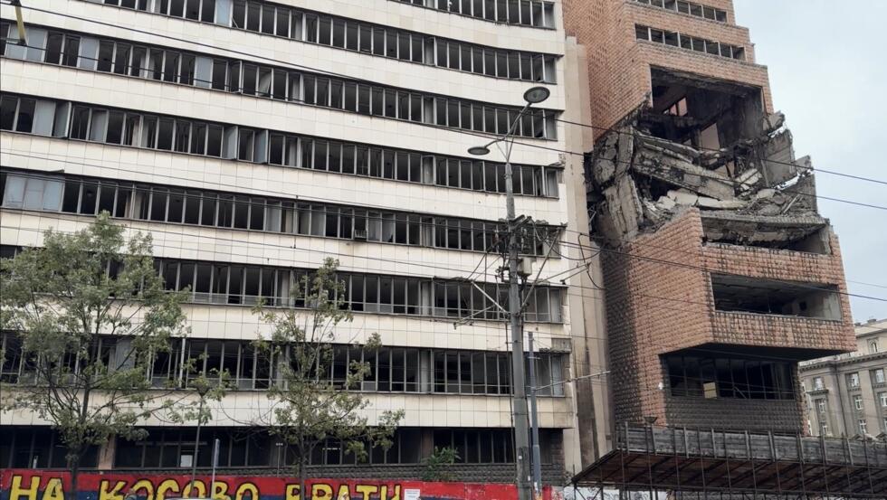 La Justicia serbia investiga la falsificación de documentos para agilizar la retirada del estatus de 'protegido' del Generalštaba (en los que se basó el Gobierno para hacer su anuncio de que el edificio ya no era un inmueble protegido).