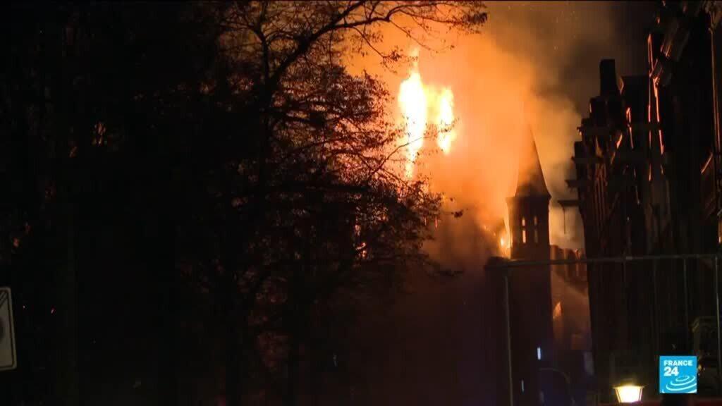 Aux Pays-Bas, un incendie ravage l'église Vondel à Amsterdam
