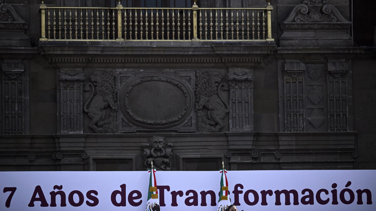 La presidenta de México, Claudia Sheinbaum, conmemora el séptimo aniversario del partido Morena el 6 de diciembre de 2025 en Ciudad de México