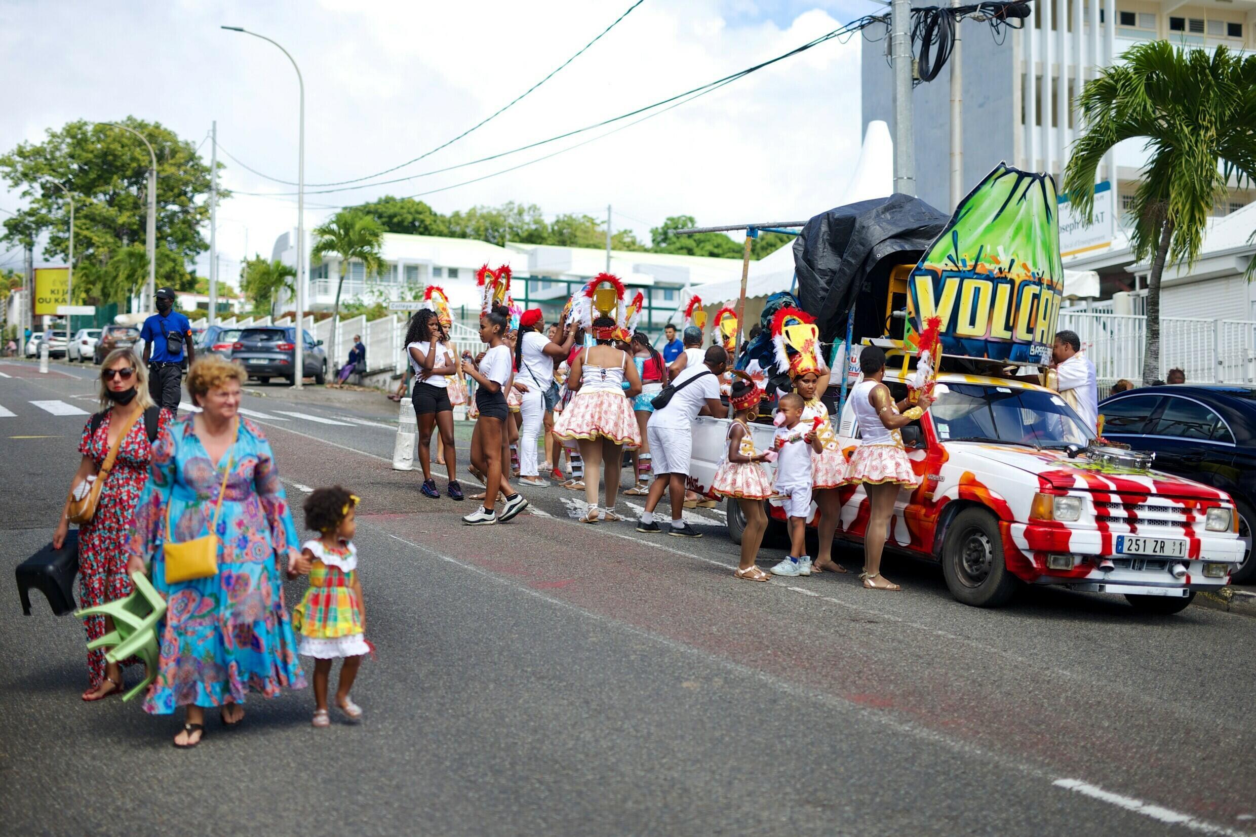En Guadeloupe, un "demi carnaval mais un carnaval quand même"