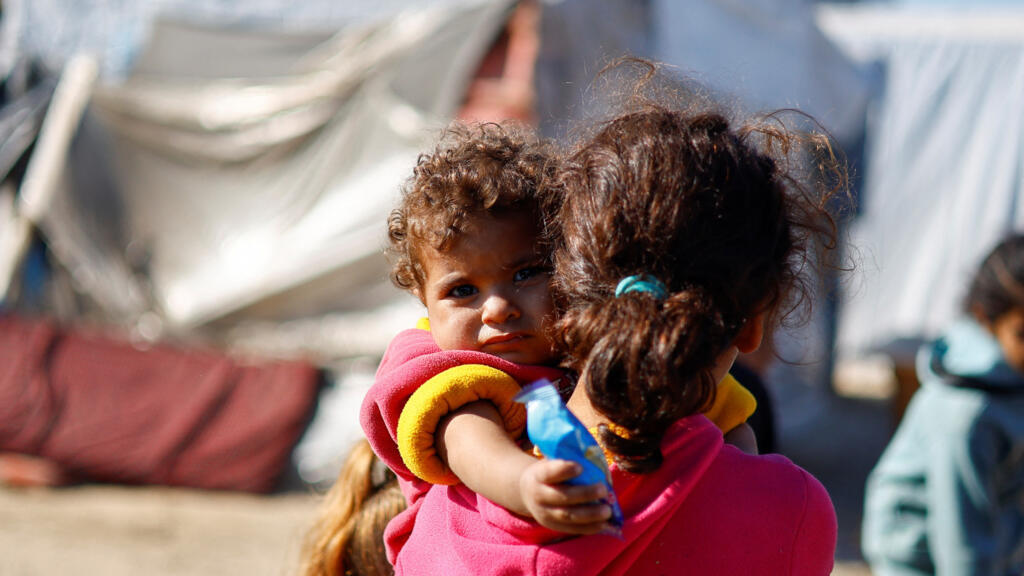 وضع إنساني كارثي في قطاع غزة... وسكانه "المنهكون" يتوقون إلى انتهاء الحرب