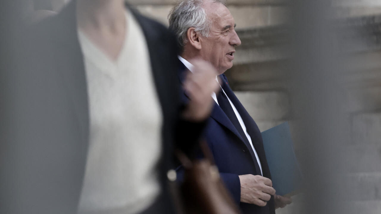 Bayrou contraint à la démission, son successeur nommé dans les "tout prochains jours"