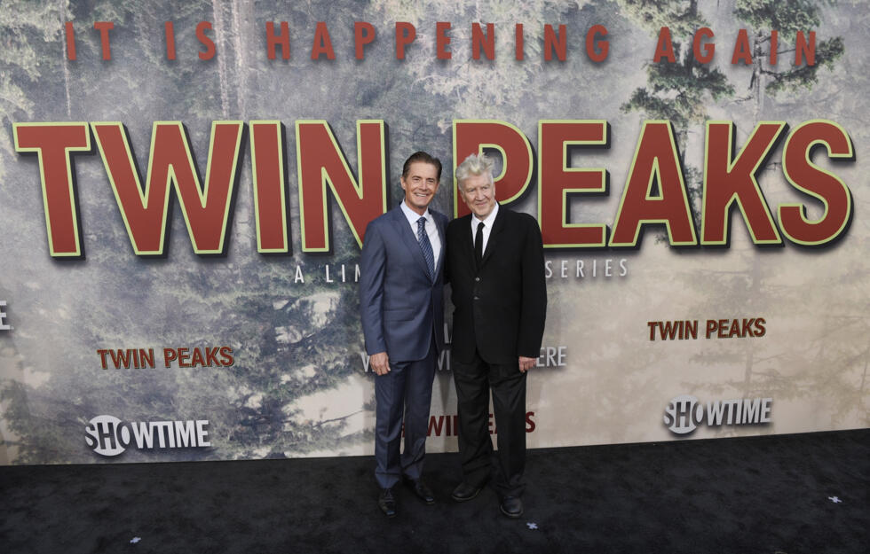 David Lynch, à droite, le cocréateur, réalisateur et producteur exécutif de "Twin Peaks", avec son acteur fétiche Kyle MacLachlan lors de l'avant-première de la série à Los Angeles, le 19 mai 2017.