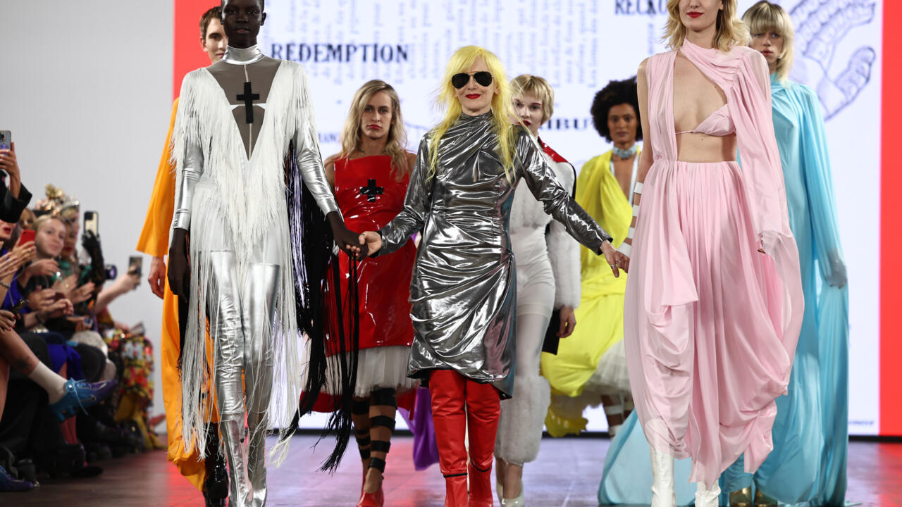 france24.com - British designer with punk-rock take on fashion, Pam Hogg, dies