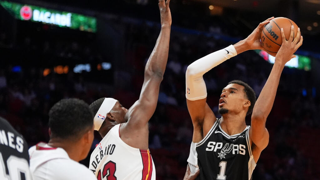 يواجه فيكتور ويمبانياما غيابًا لمدة أسبوع للإصابة بسبب شد في ربلة الساق