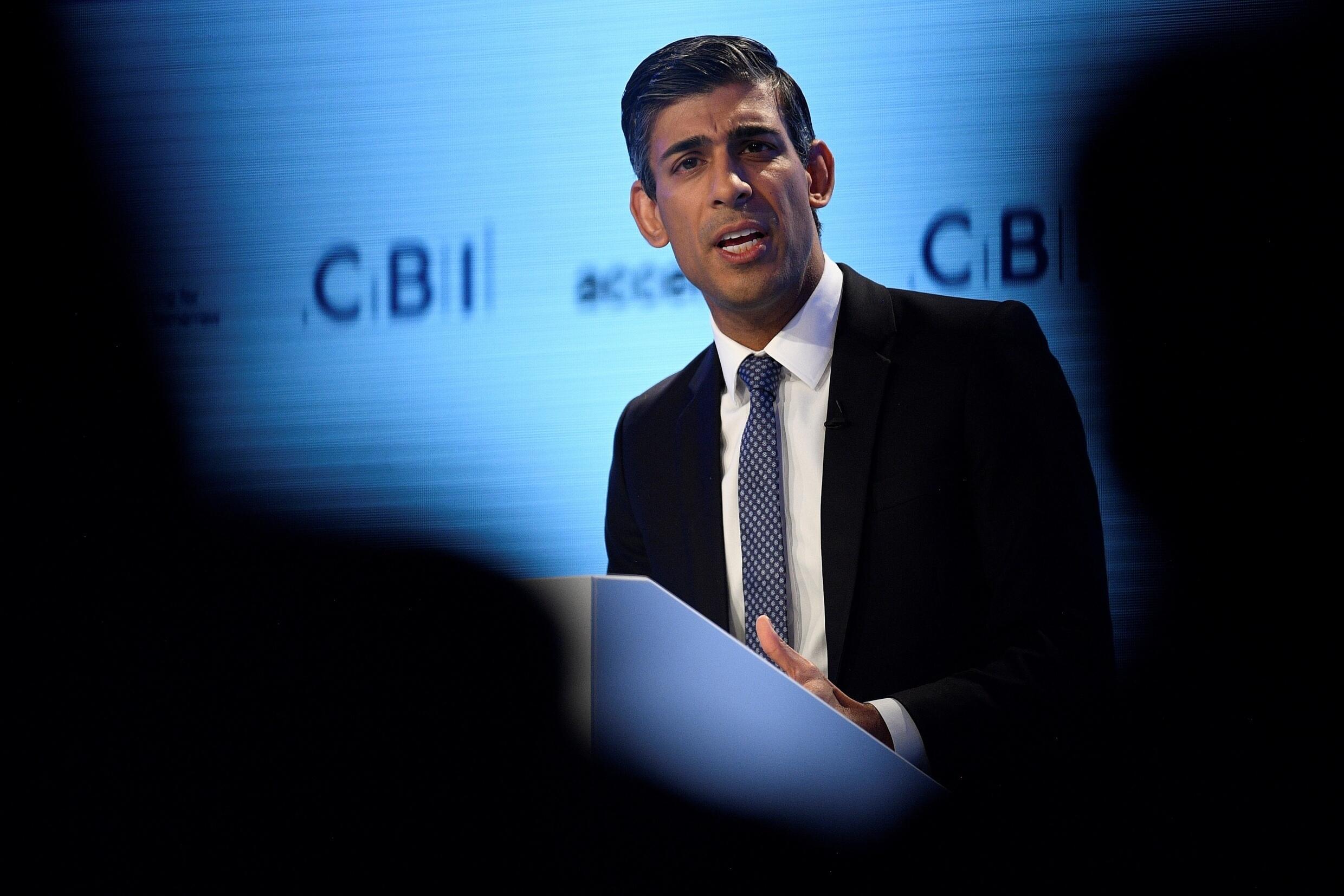 Archivo-El primer ministro británico, Rishi Sunak, en una conferencia, el 21 de noviembre de 2022.