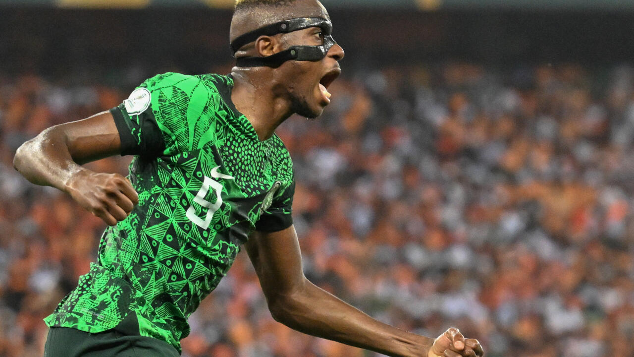 أمم إفريقيا: أوسيمهن من بائع صحف في شوارع لاغوس إلى نجم ساطع مع نيجيريا