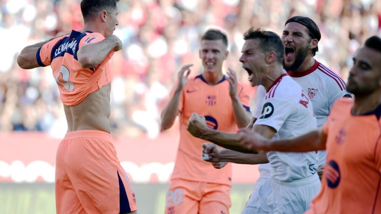 الدوري الإسباني: إشبيلية يسقط برشلونة برباعية ويبعده عن الصدارة