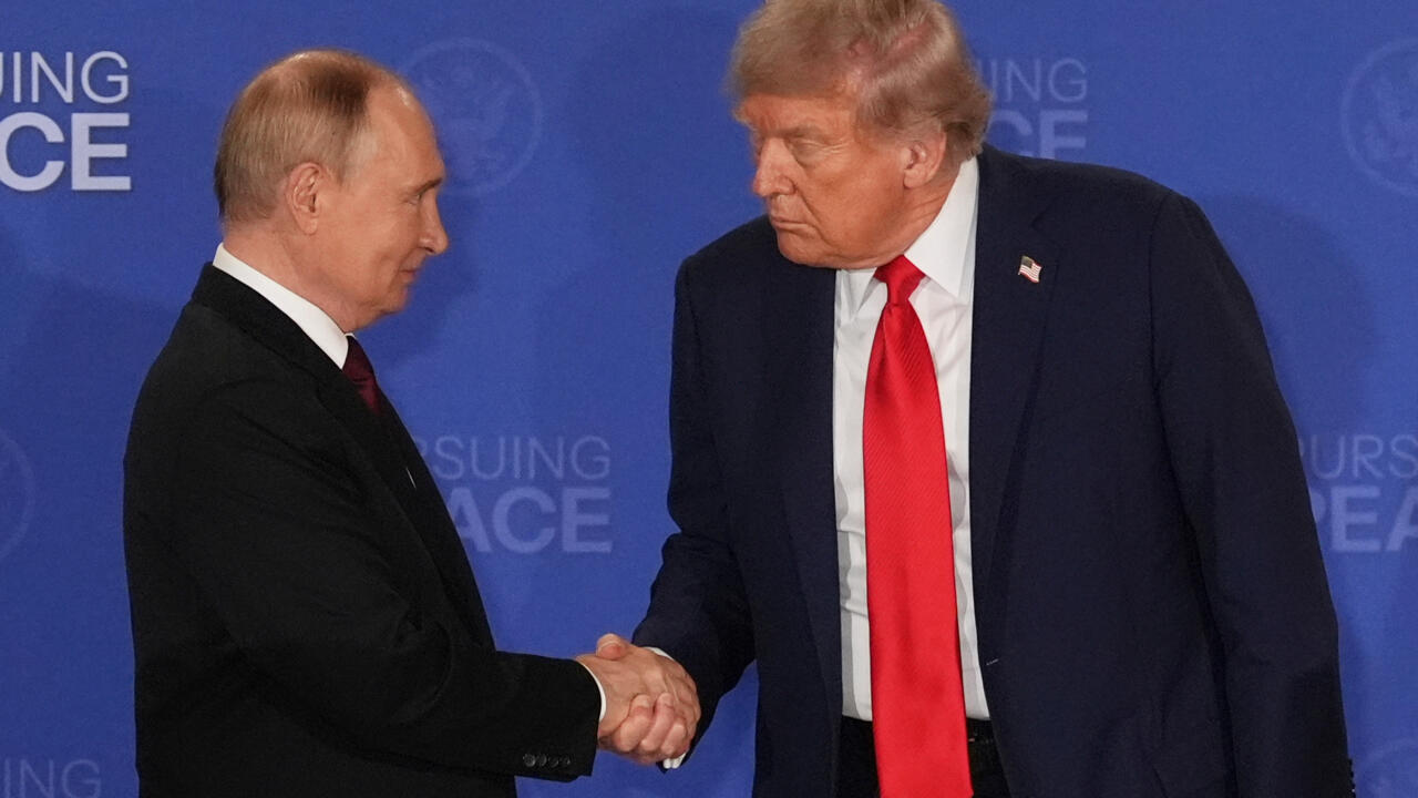 Un sommet Trump-Poutine sur l'Ukraine reporté sine die