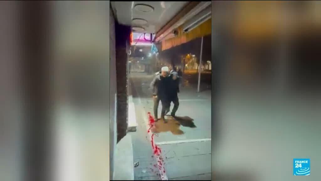 واعتقل الآلاف في حملة اعتقالات جماعية بعد قمع الاضطرابات في إيران