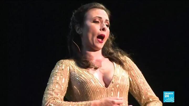 Arena rock? Palm Beach says try arena opera