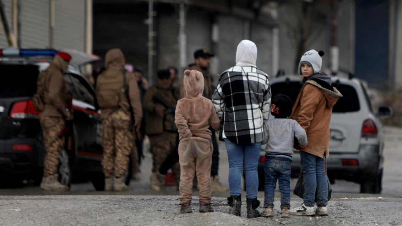 سوريا: سكان حي الأشرفية في حلب يعودون إلى بيوتهم بعد معارك استمرت لأيام