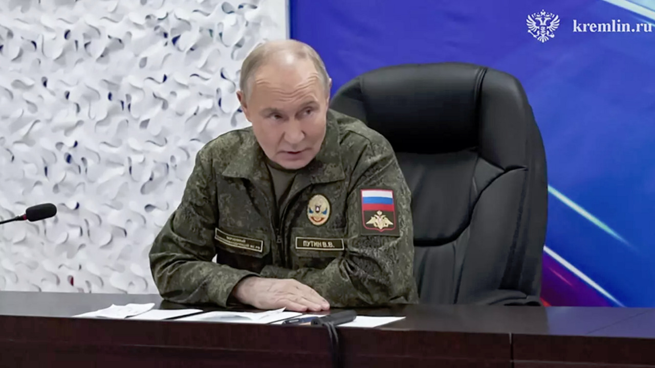 أوكرانيا: زيلينسكي يدعو إلى "سلام مشرف" وسط خطة أمريكية تتضمن تنازلات لروسيا