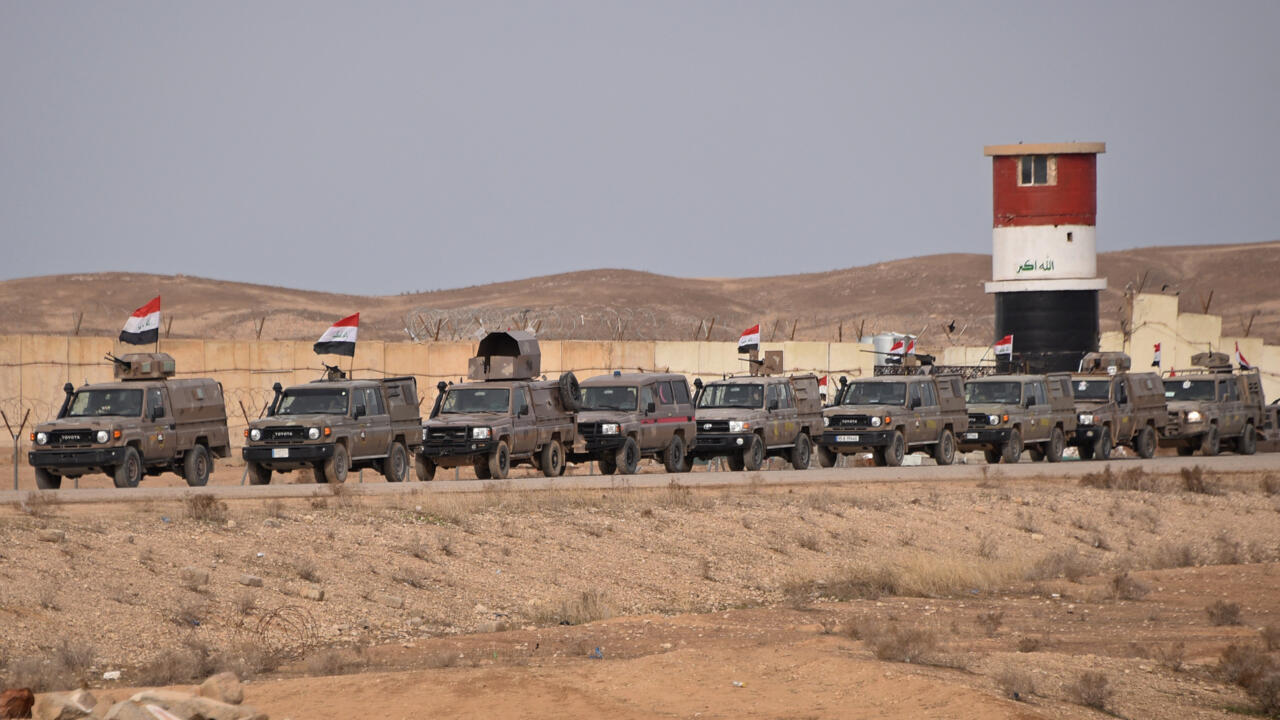 أوروبيون بين 150 معتقلا بارزا من تنظيم الدولة الإسلامية نقلوا من سوريا إلى العراق (مسؤولان أمنيان لفرانس برس)