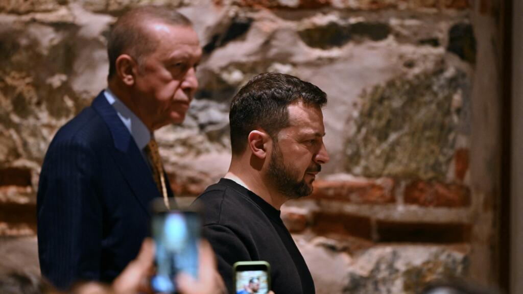 Turkey ready to host Ukraine-Russia peace summit, says Erdogan