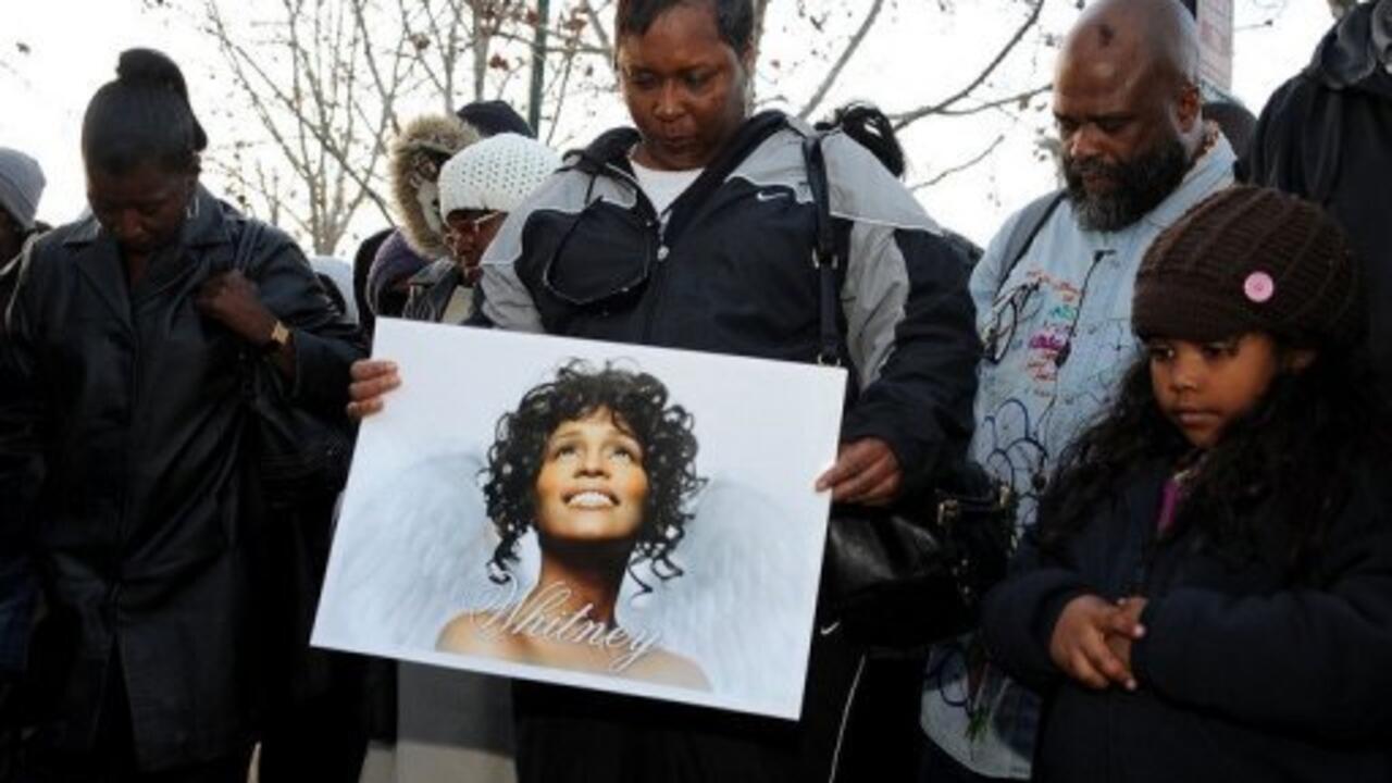 Aretha Franklin chantera un dernier hommage aux funérailles de Whitney(01)