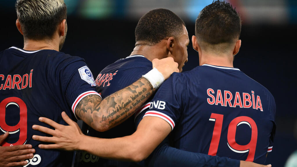 دوري أبطال أوروبا باريس سان جرمان يواجه برشلونة في قمة ثمن النهائي