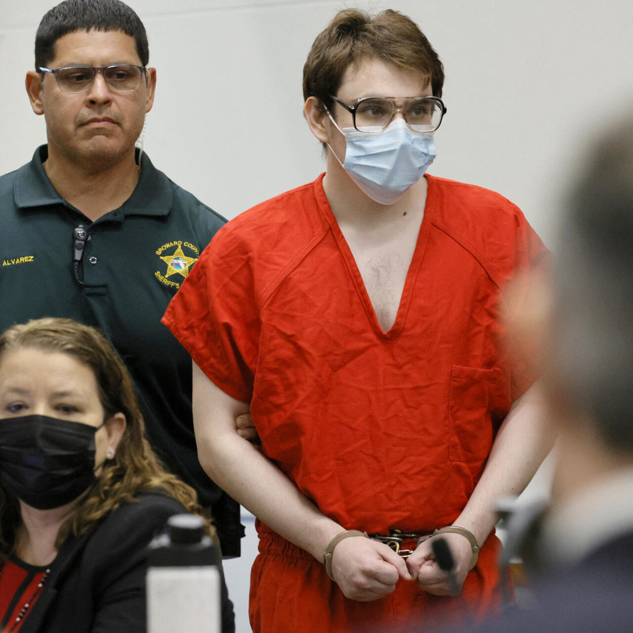 ニコラス刑事 Parkland sentencing: Nikolas Cruz sentenced to life in prison