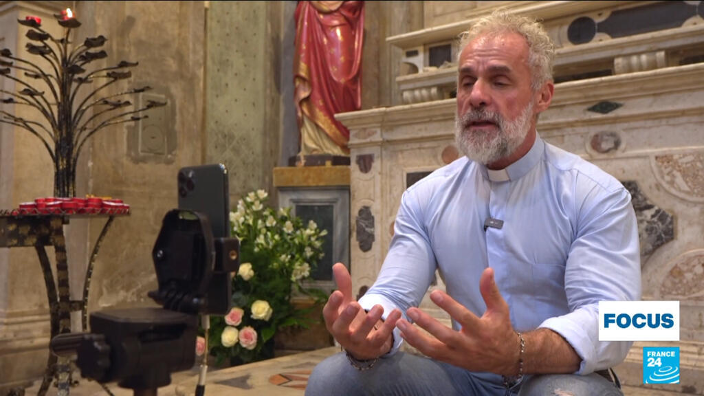 Le Vatican mise sur le numérique : la bonne parole des prêtres influenceurs