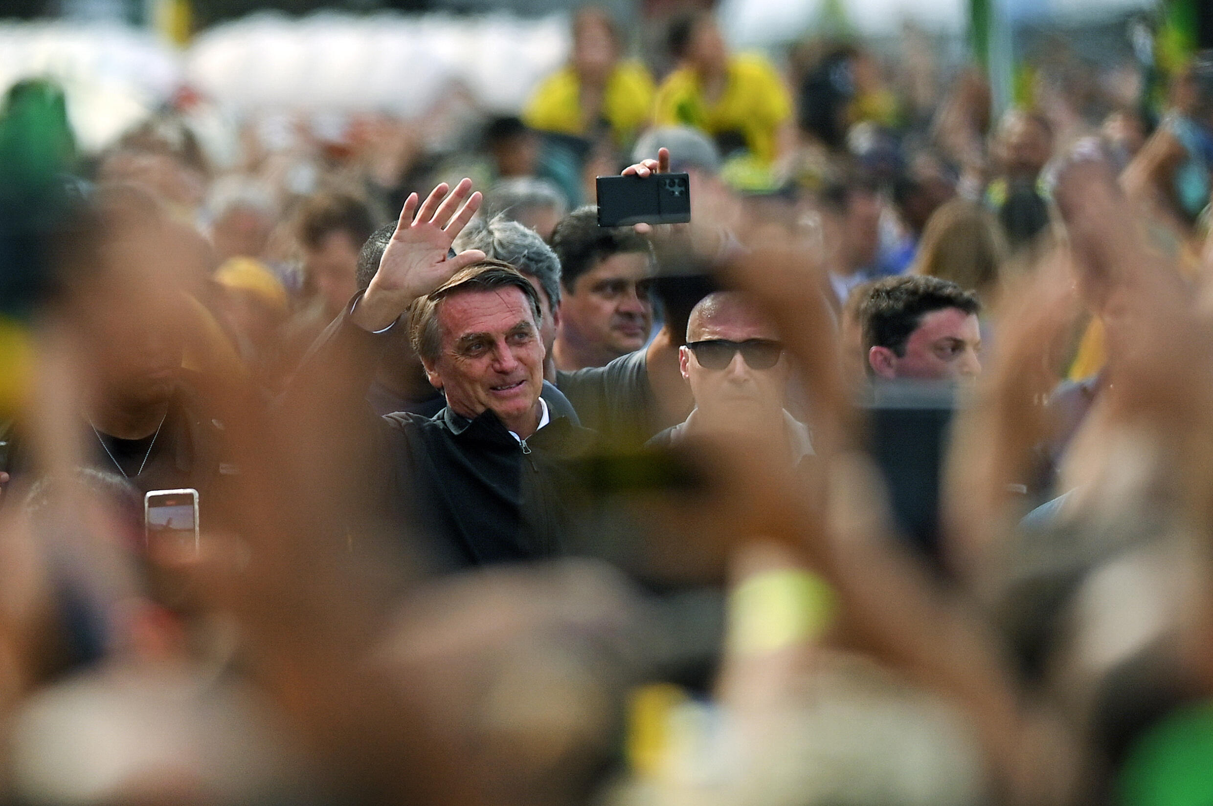 El presidente de Brasil, Jair Bolsonaro, sigue teniendo posibilidades de ganar la reelección en octubre de 2022, a pesar de ir por detrás en los sondeos preelectorales.