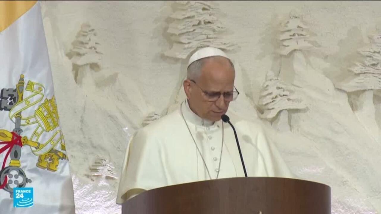 بابا الفاتيكان يواصل الدعوة للسلام في اليوم الثاني من زيارته للبنان