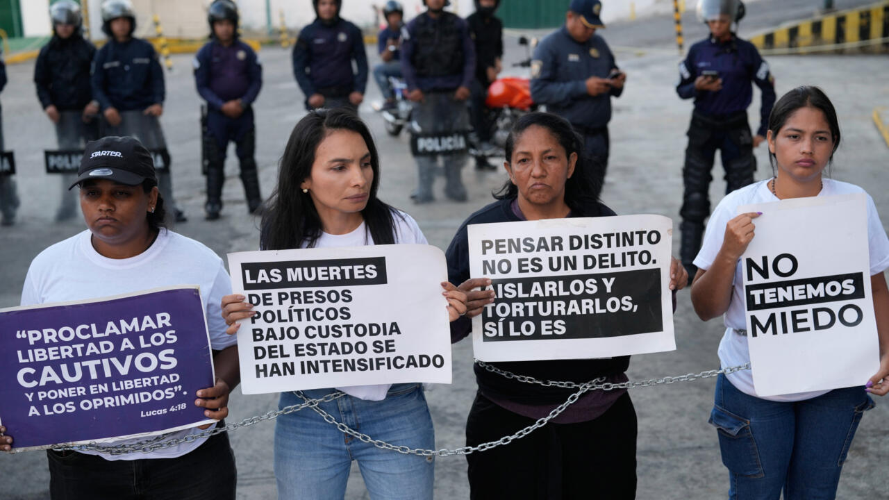 Venezuela postpones vote on amnesty bill to protect political dissidents