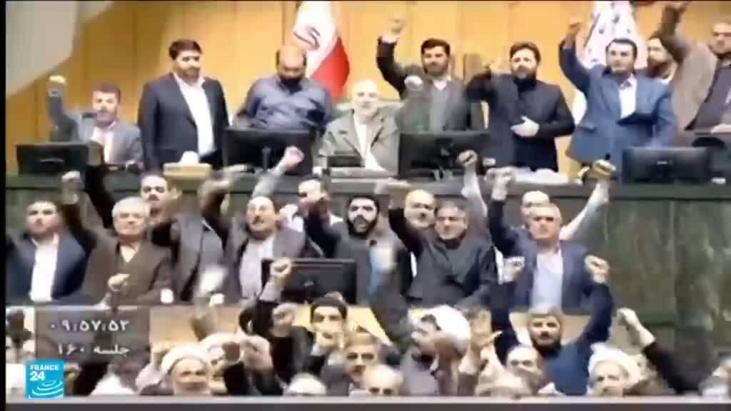 السلطات الإيرانية تحث المحتجين الشبان على تسليم أنفسهم مقابل تخفيف العقوبة