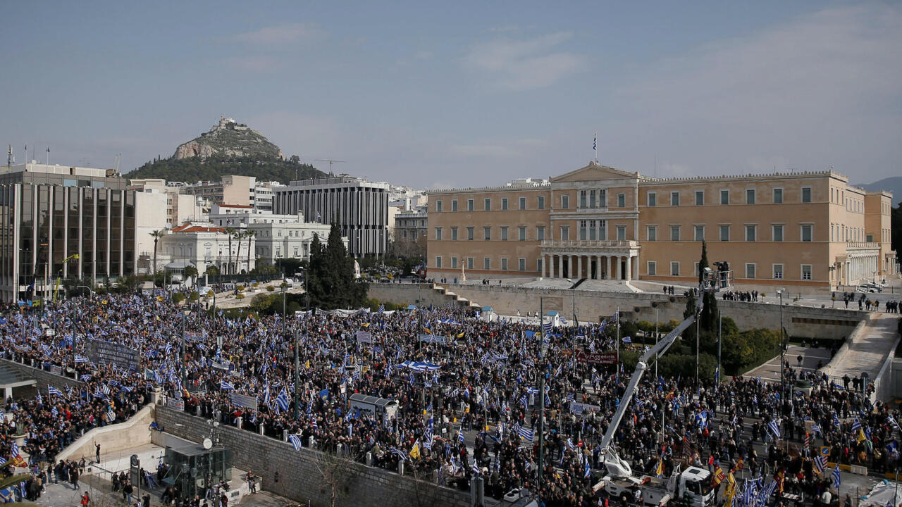 Masiva manifestación en Atenas para rechazar el uso compartido de la  palabra Macedonia