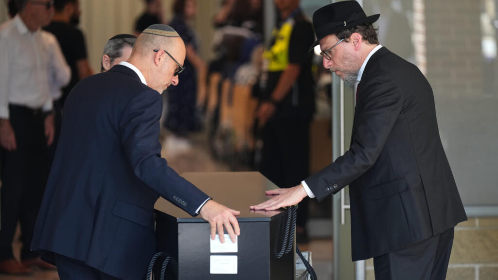 “اعتقدنا أننا آمنون”: إطلاق النار في بوندي صدم الجالية اليهودية في أستراليا