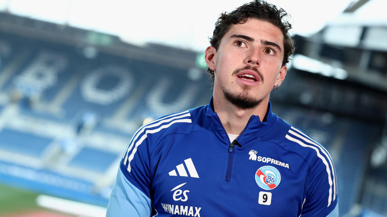 المهاجم الأرجنتيني لستراسبورغ بانيتشيلي يضع نصب عينيه سان جرمان والمونديال