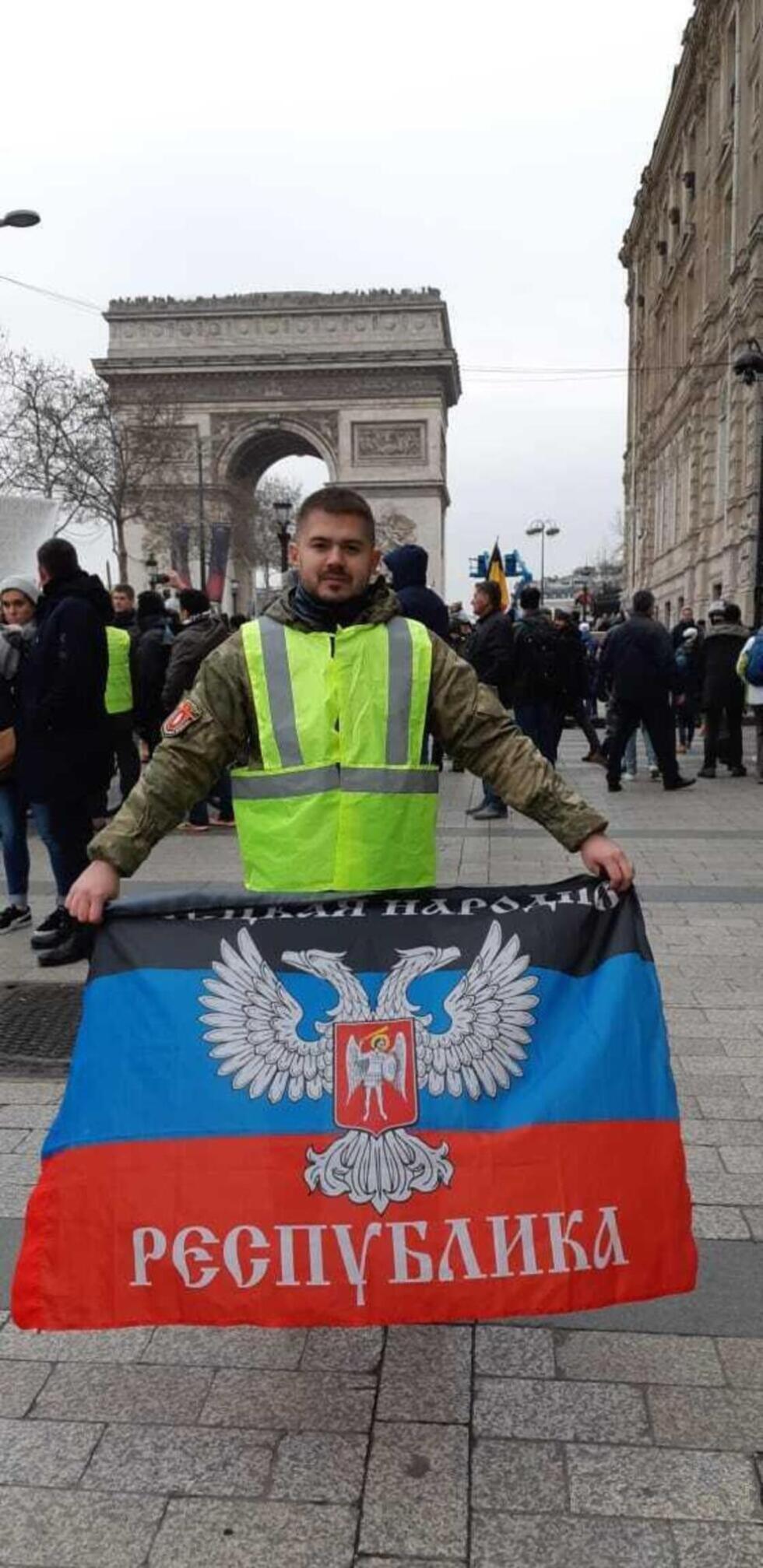Sergei Munier participating in France's Yellow Vest protests.
