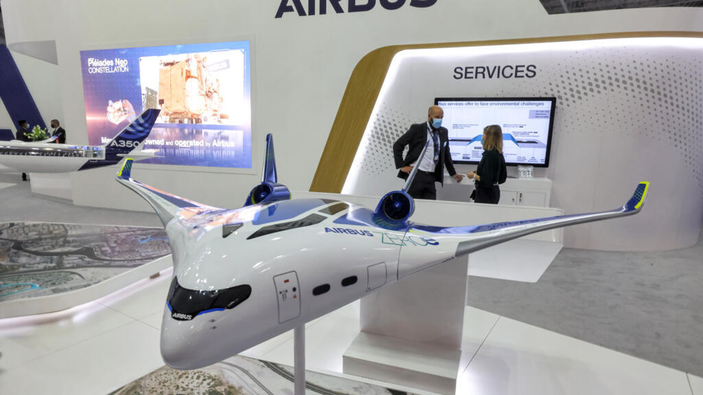 A model of an Airbus hybrid-hydrogen concept plane from 2021