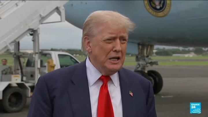 Trump mixes business & politics in Scotland